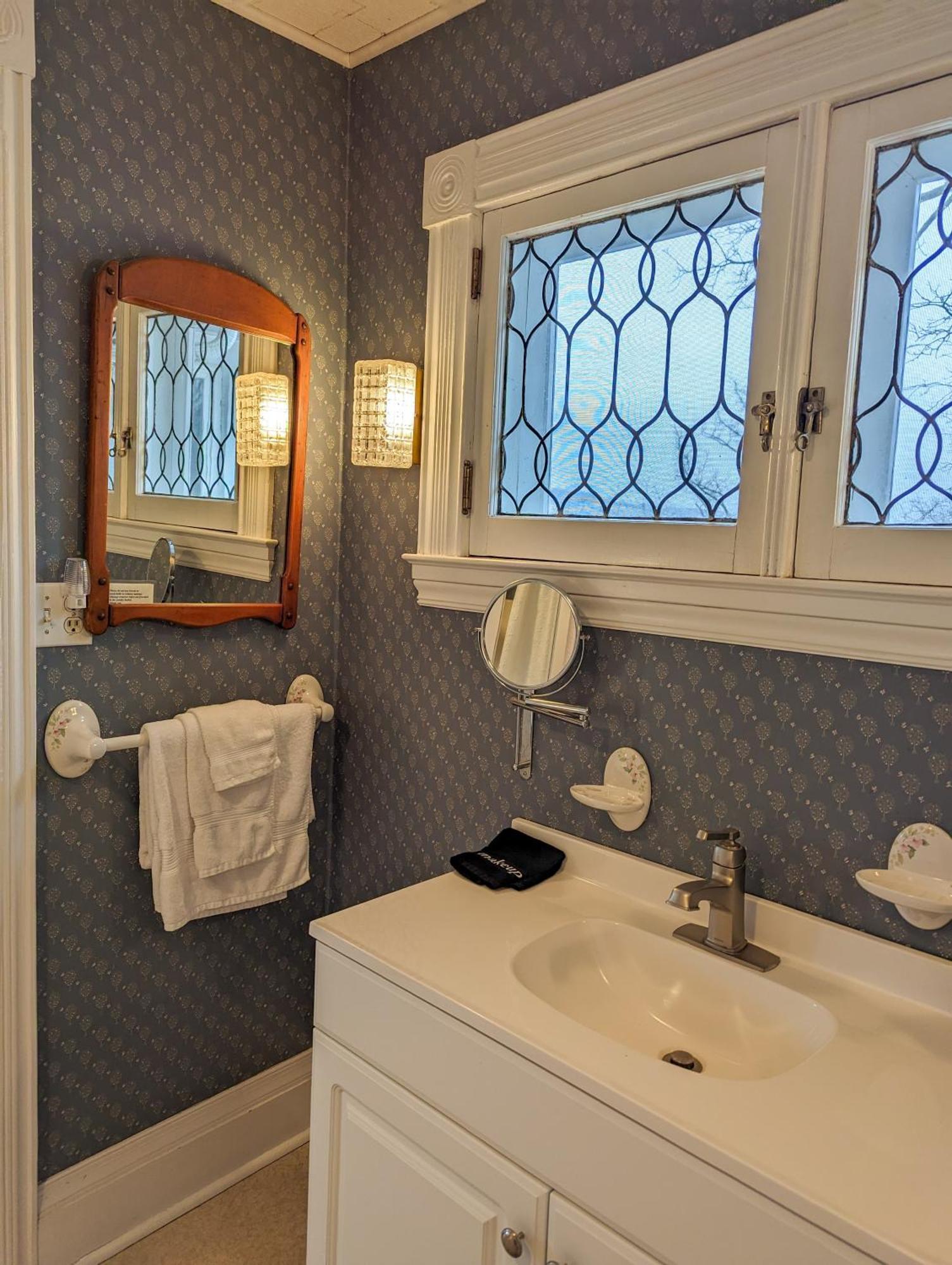 Hudson Manor Bed & Breakfast Watkins Glen Esterno foto