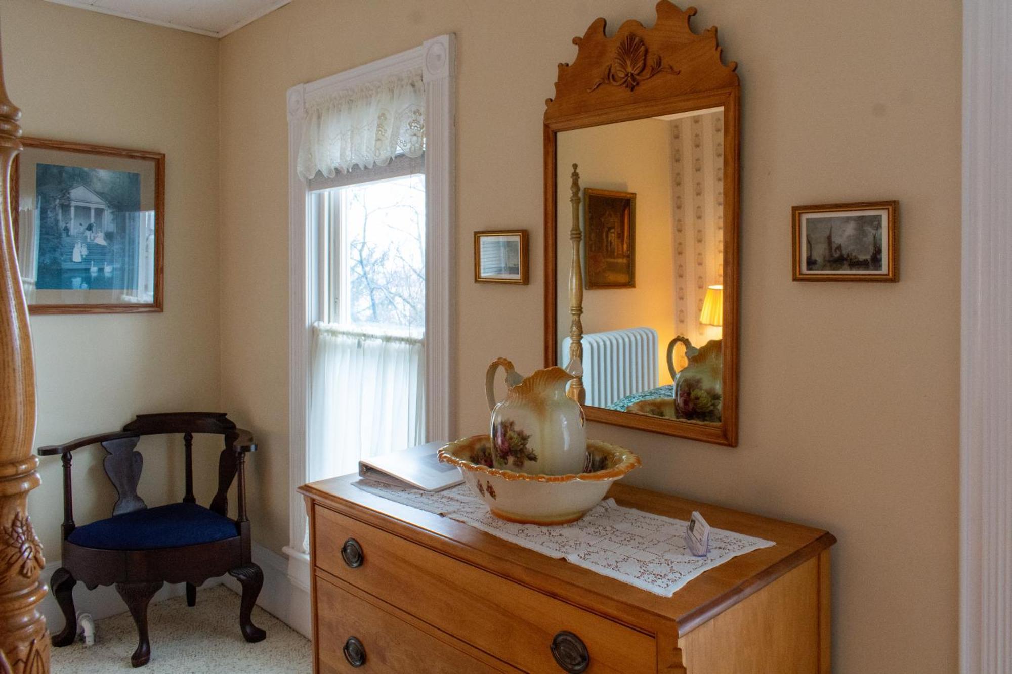 Hudson Manor Bed & Breakfast Watkins Glen Esterno foto