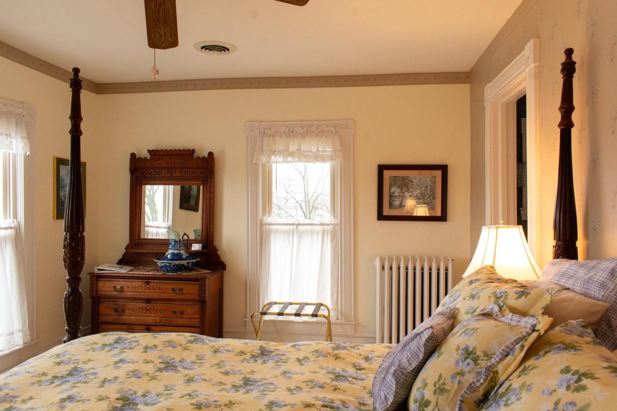 Hudson Manor Bed & Breakfast Watkins Glen Esterno foto