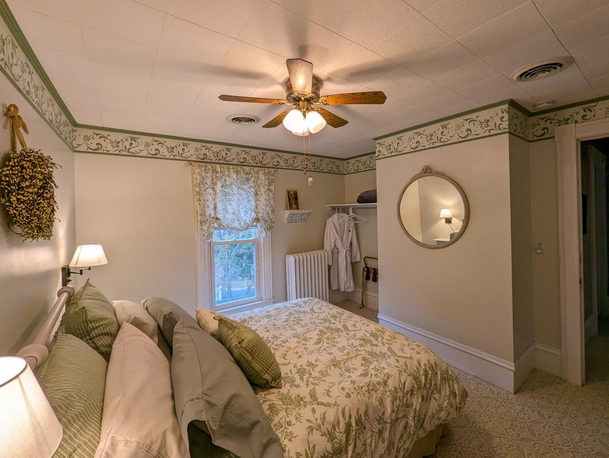 Hudson Manor Bed & Breakfast Watkins Glen Esterno foto