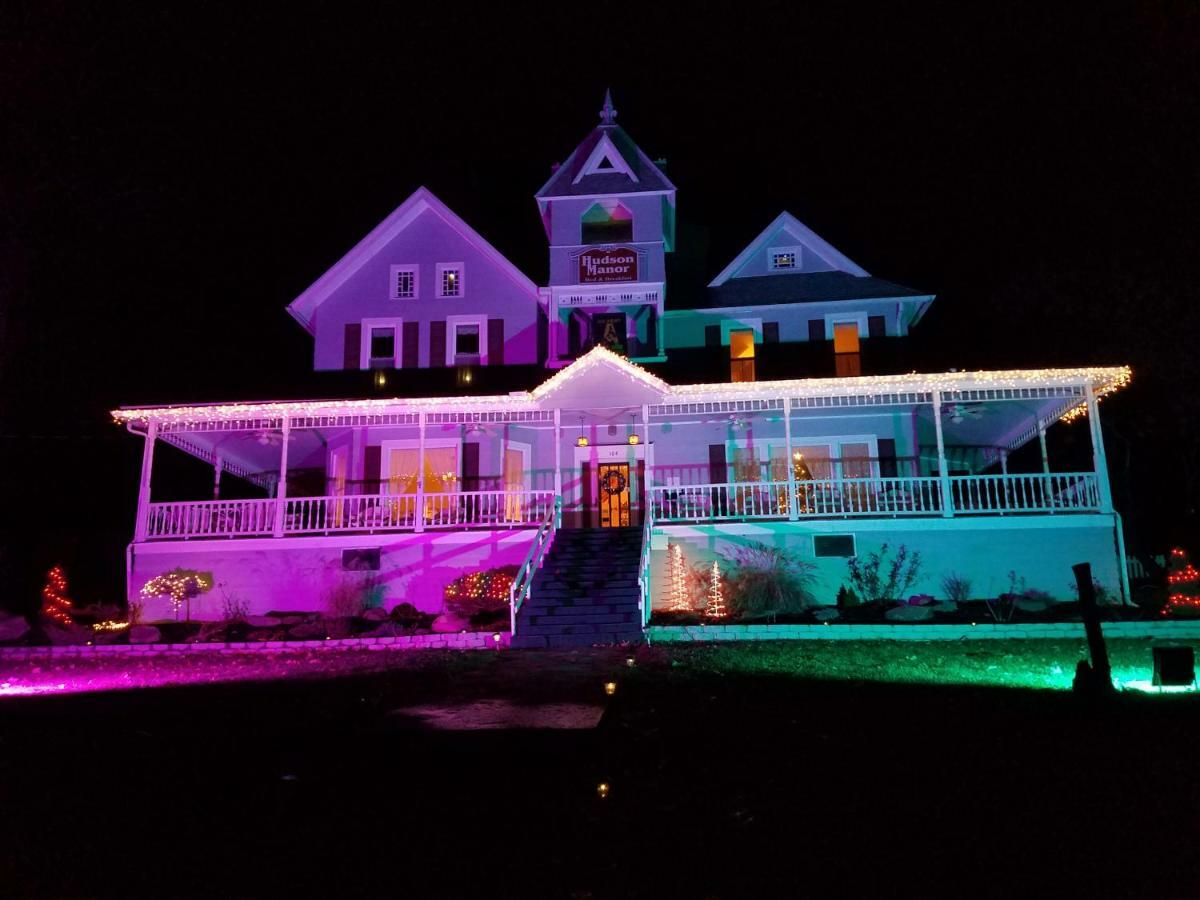 Hudson Manor Bed & Breakfast Watkins Glen Esterno foto