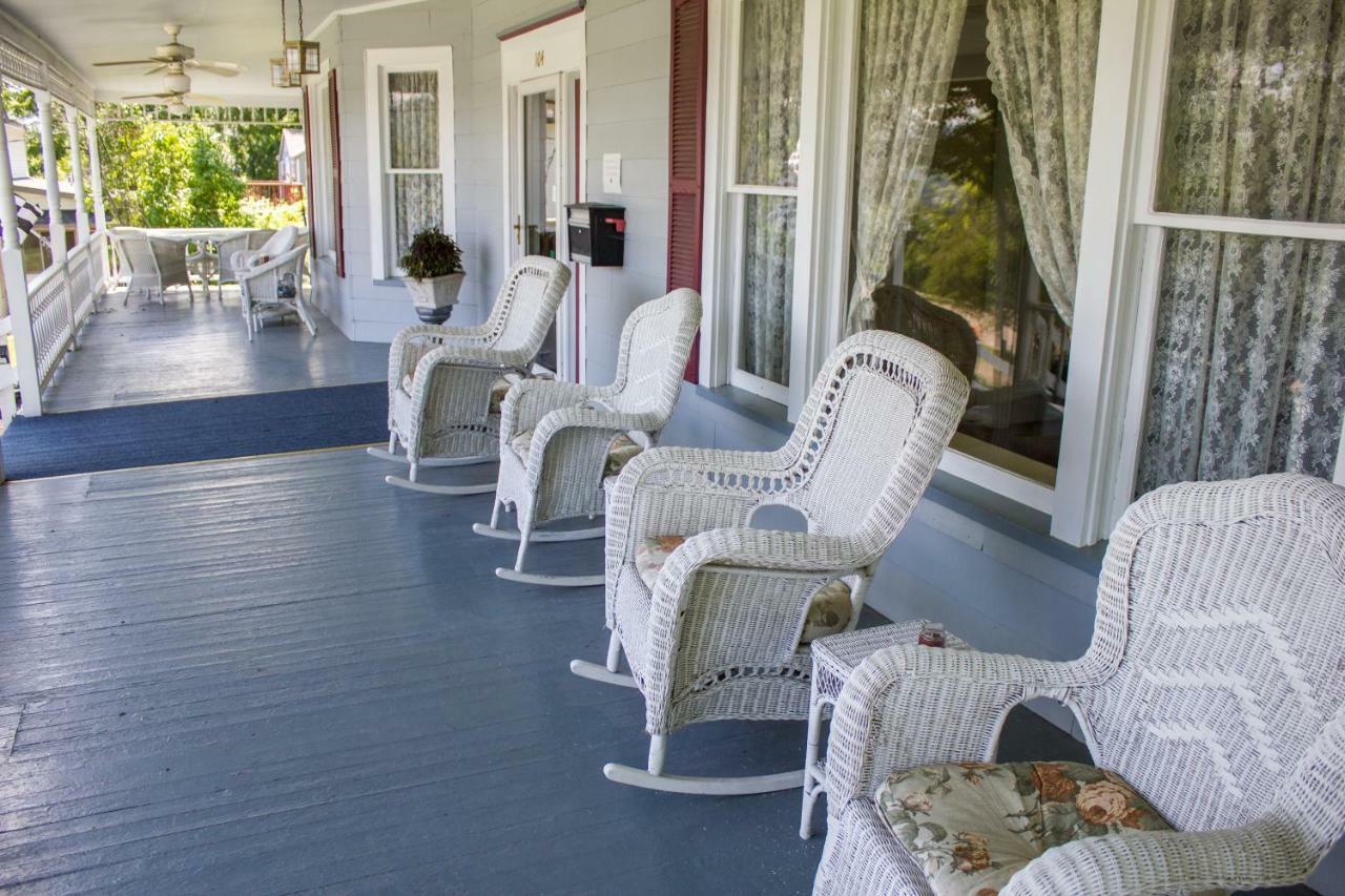 Hudson Manor Bed & Breakfast Watkins Glen Esterno foto