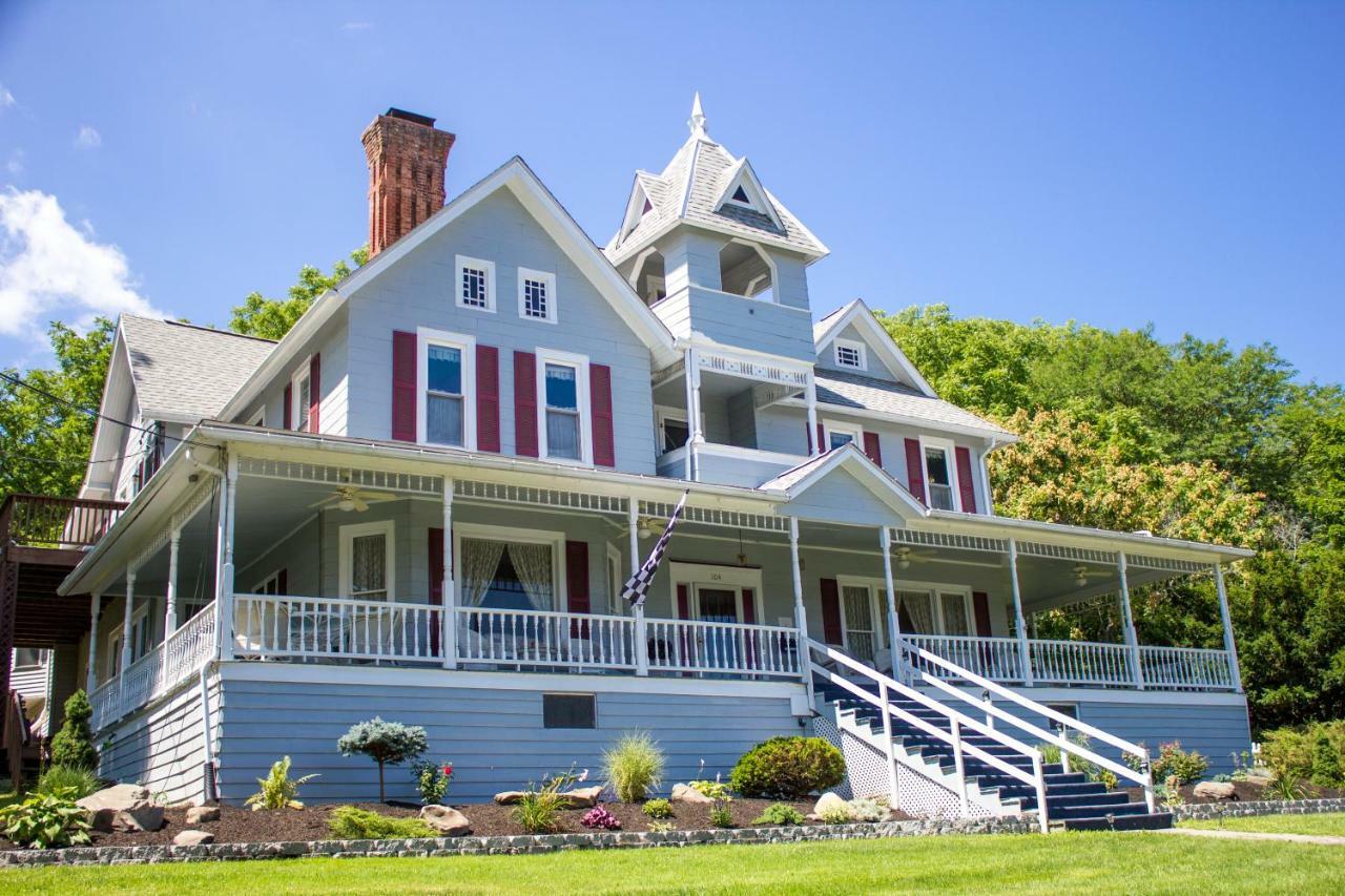 Hudson Manor Bed & Breakfast Watkins Glen Esterno foto