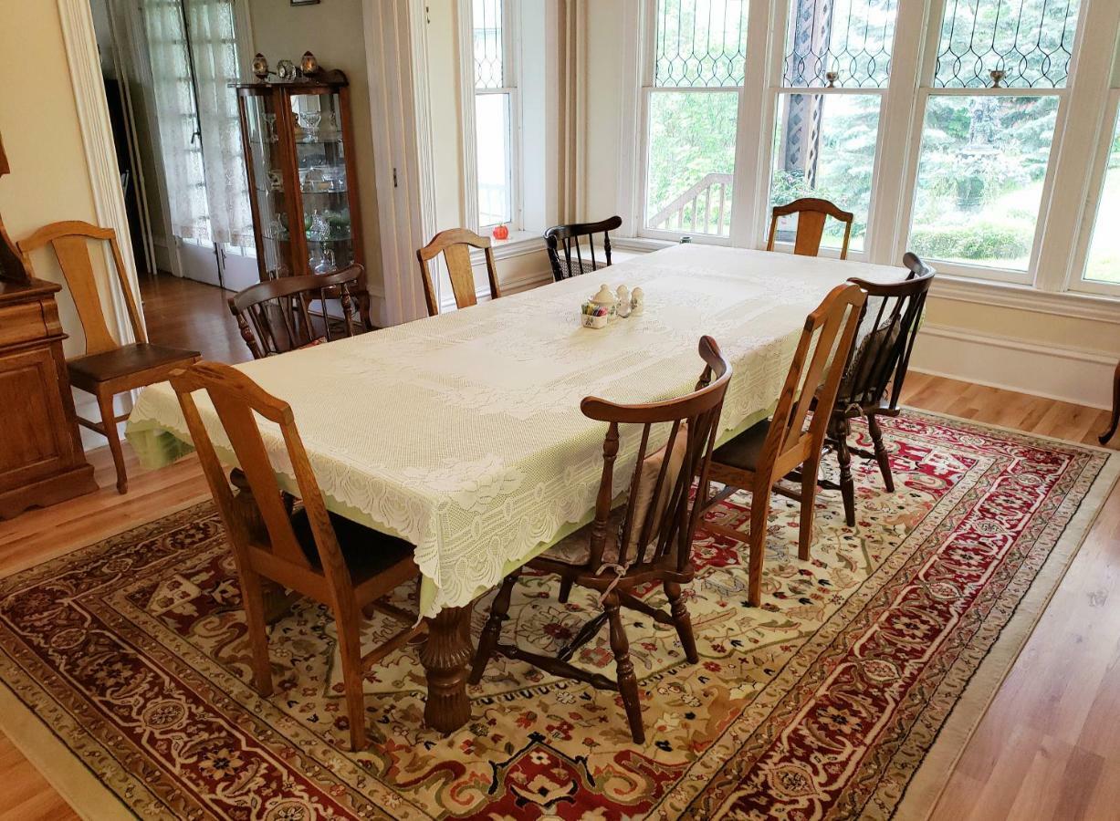 Hudson Manor Bed & Breakfast Watkins Glen Esterno foto
